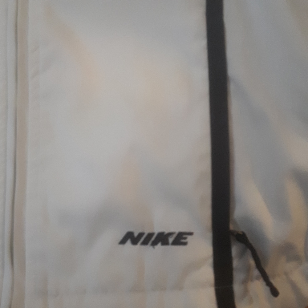 Nike running jacket - Picture 2 of 3